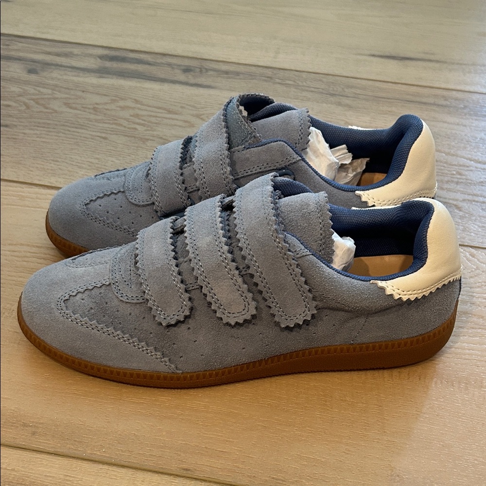 Women’s Blue Suede Sneakers - IM D00P
